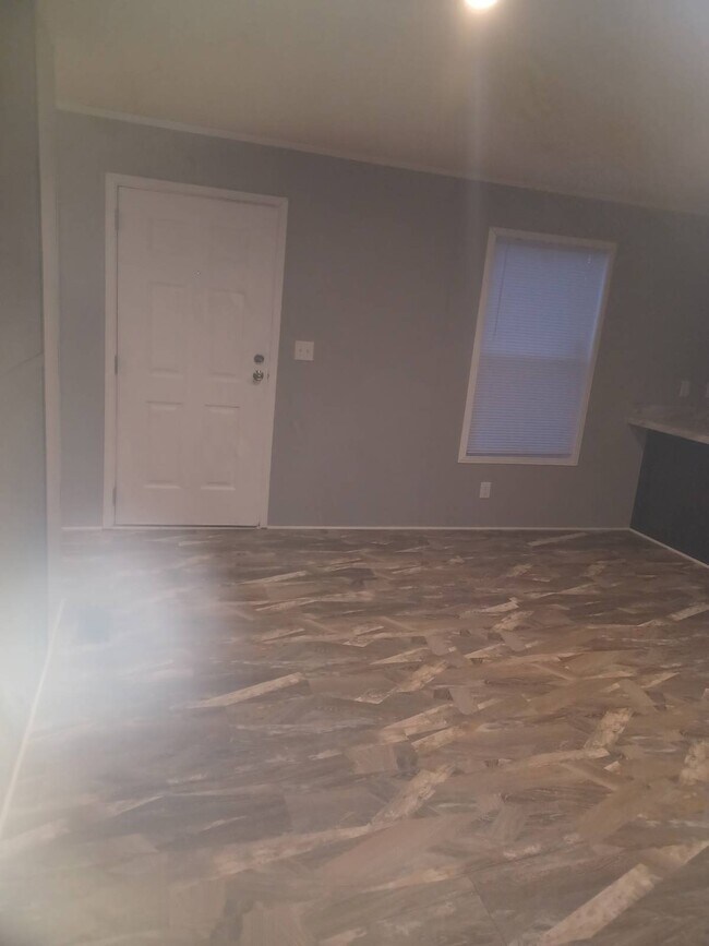 Foto del edificio - 1214 Roseport Rd