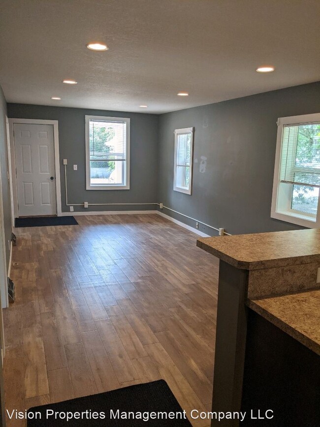 Building Photo - 4 br, 1 bath House - 213 10th St NW