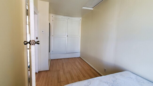 Foto del edificio - 125-127 Beacon Ave