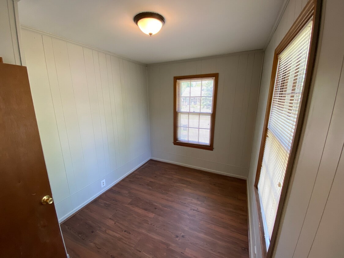 1934 Johnstone St, Newberry, SC 29108 Apartments Newberry, SC