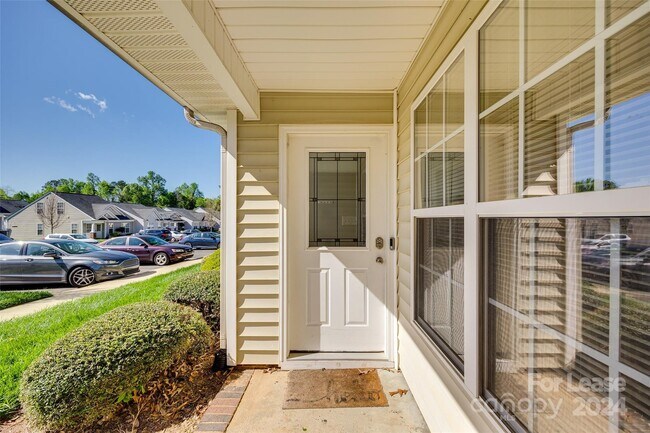 Building Photo - 1548 Tiana Way