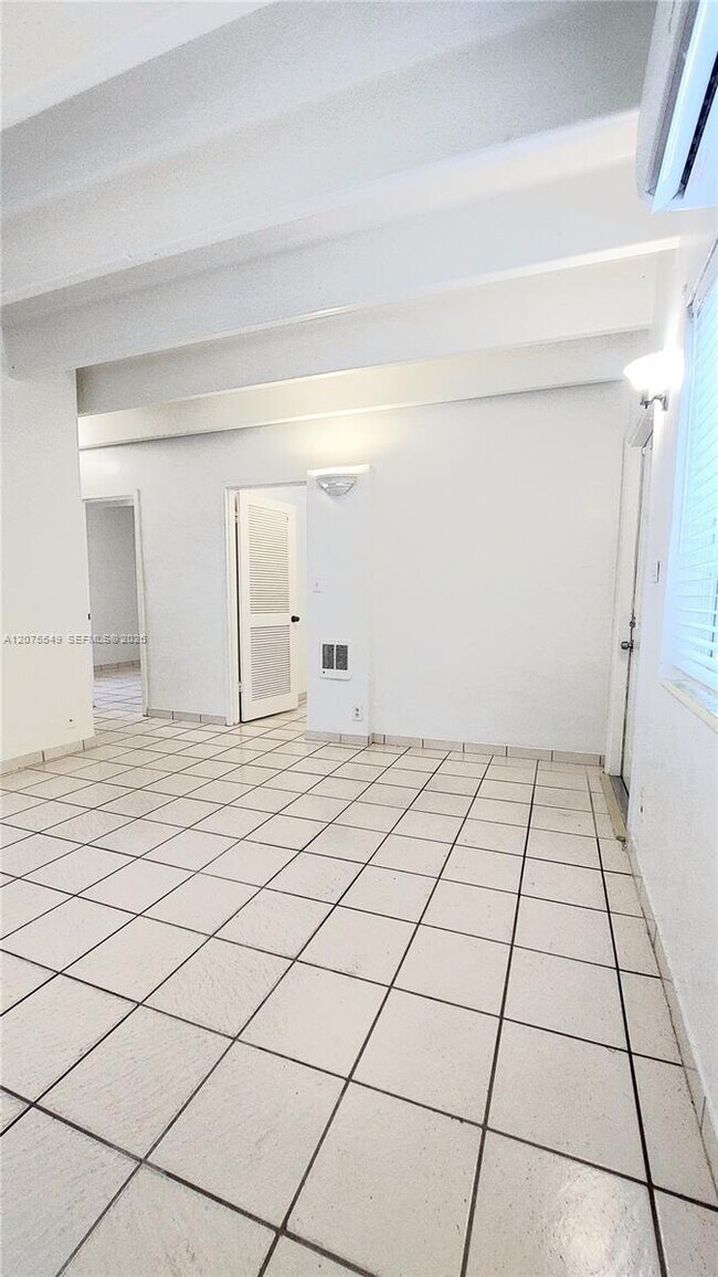 Building Photo - 21910 SW 118th Ct