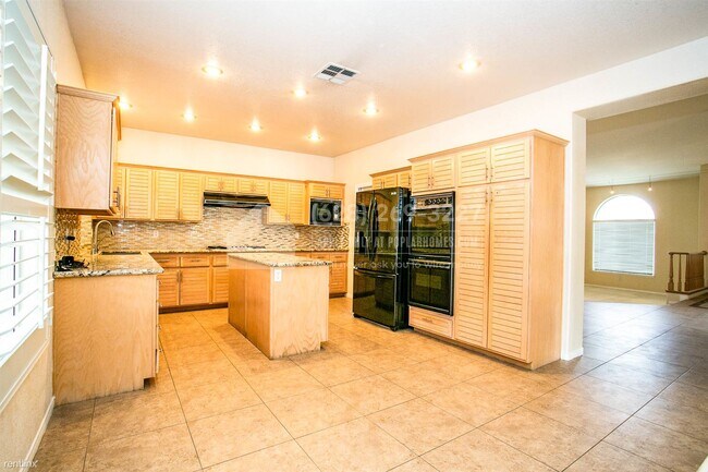 Foto del edificio - 4 br, 3 bath House - 2005 Interbay St -