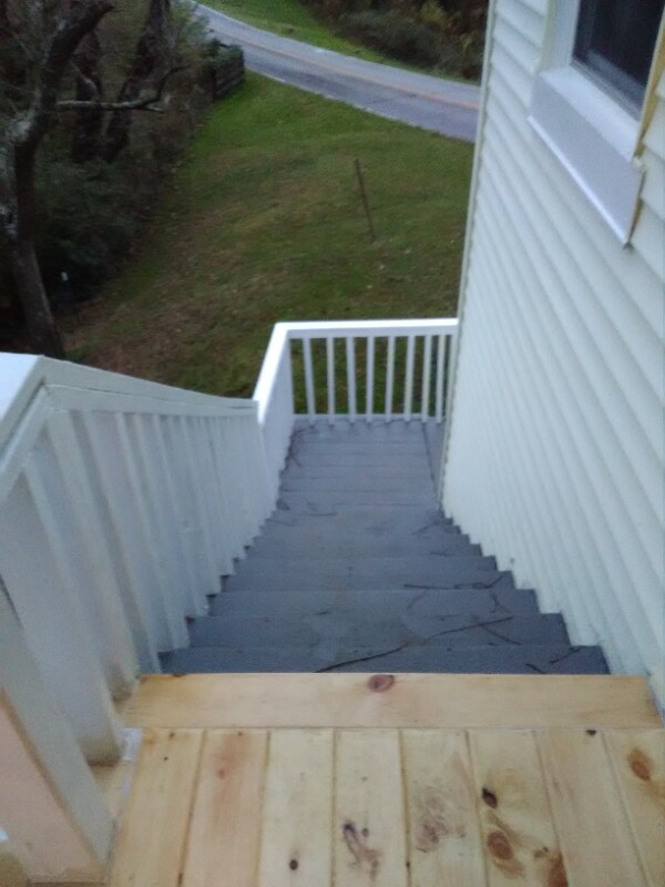 Foto del edificio - 2114 Oakridge Dr