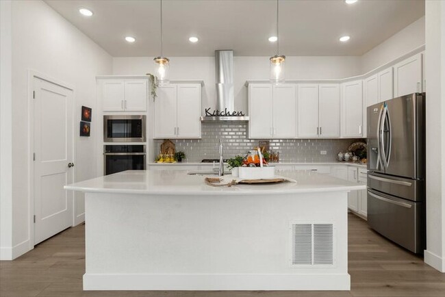 Building Photo - 6602 Enclave Vista Loop