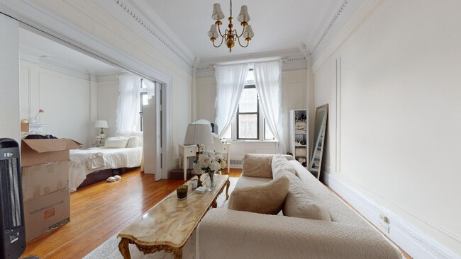 Building Photo - Madison Avenue