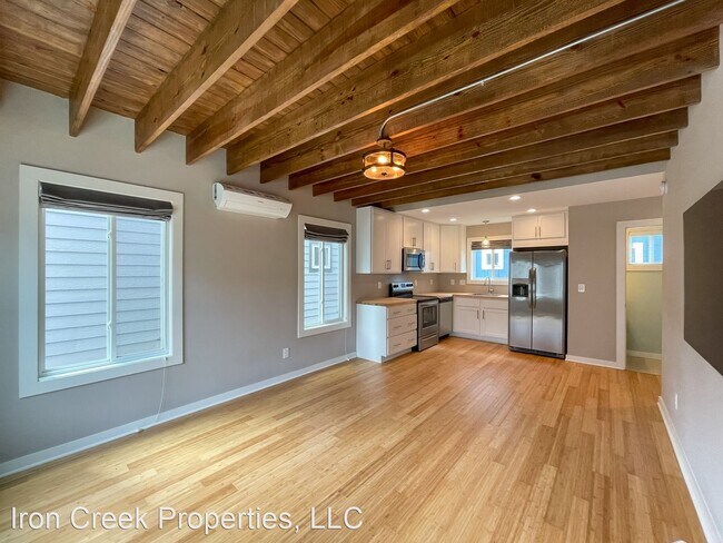 Building Photo - 2 br, 1.5 bath House - 5 W. Citra Street