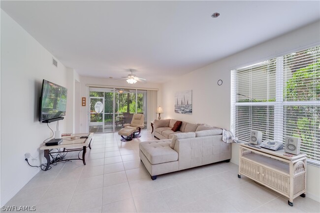 Building Photo - 9575 Hemingway Ln