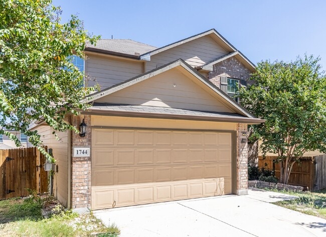 Building Photo - 1744 Emerald Edge