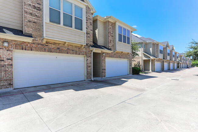 One and Two Car Attached Garages - Villas at Huffmeister