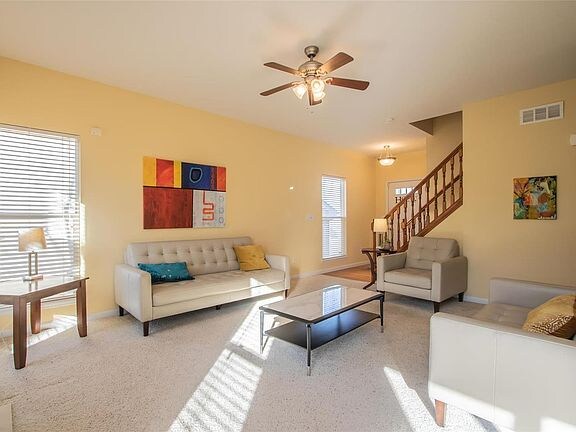 Foto del edificio - 320 Willott Square Dr