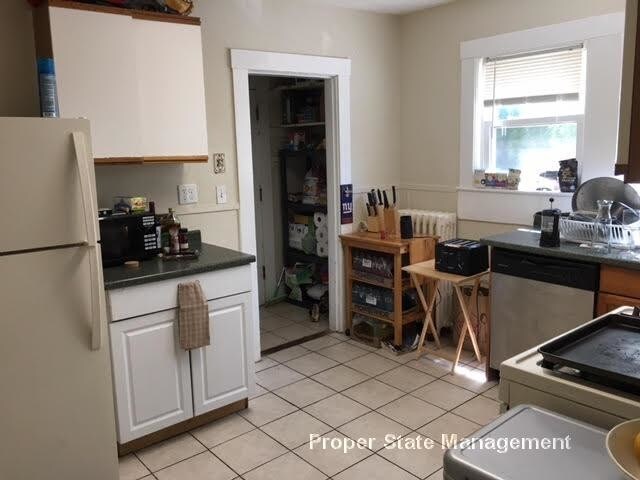 Foto principal - 262 Foster St