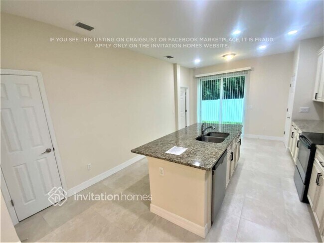 Foto del edificio - 23383 Abrade Ave