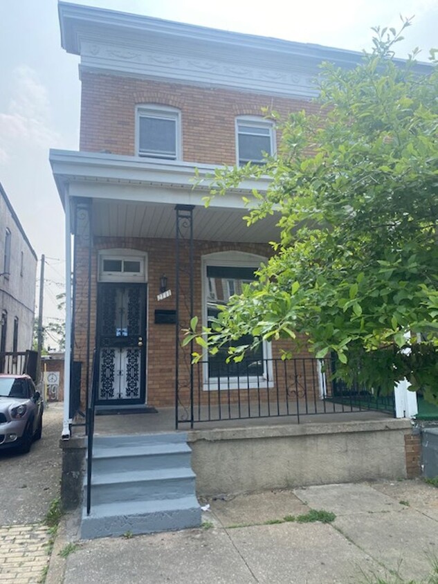 Foto principal - Cozy 3 Bedroom Home In East Baltimore