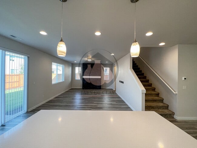 Building Photo - Move in Special- $750 off first full month...