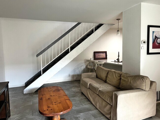 Foto del edificio - 74172 Catalina Way