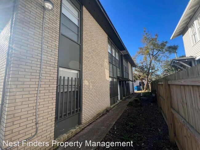 Foto del edificio - 1 br, 1 bath Apartment - 1318 Sydney Pl 13...