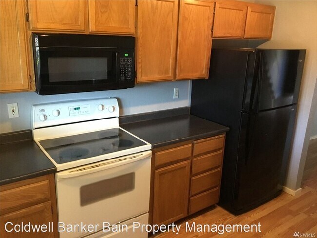 Foto del edificio - 2 br, 1.5 bath House - 12404 S.E. 272nd Pl...
