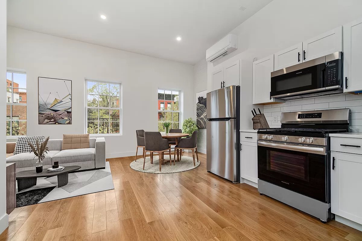 Primary Photo - 546 Hudson Street