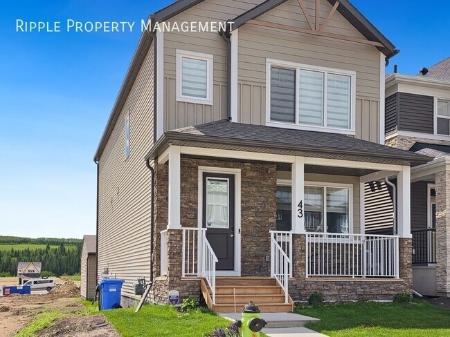 Building Photo - AMAZING 3 BEDS, 2.5 BATHS Detached Family Home | Unrivaled Layout Flexibility & Gourmet Kitchen