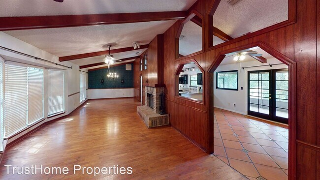 Foto del edificio - 4 br, 2 bath House - 7950 Lake Gandy Circle