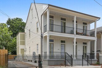 Building Photo - 2617 Carondelet St