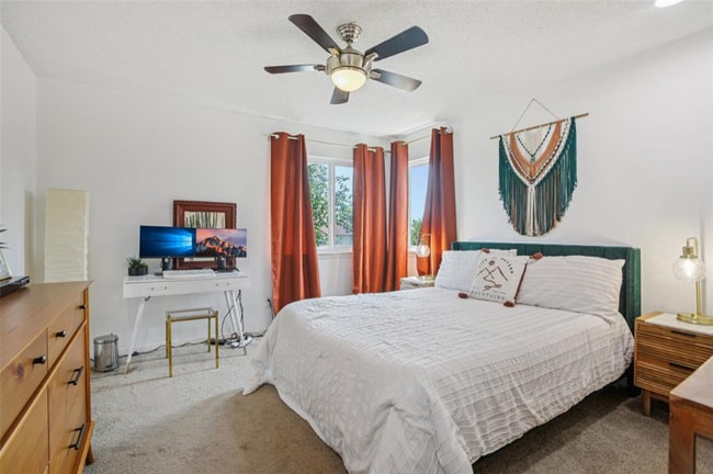 Foto del edificio - 705 Canyon Bend Rd