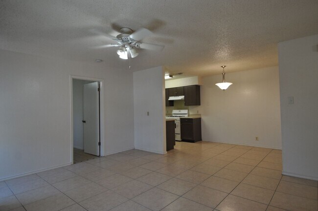 Building Photo - 12806 Tomanet Trail