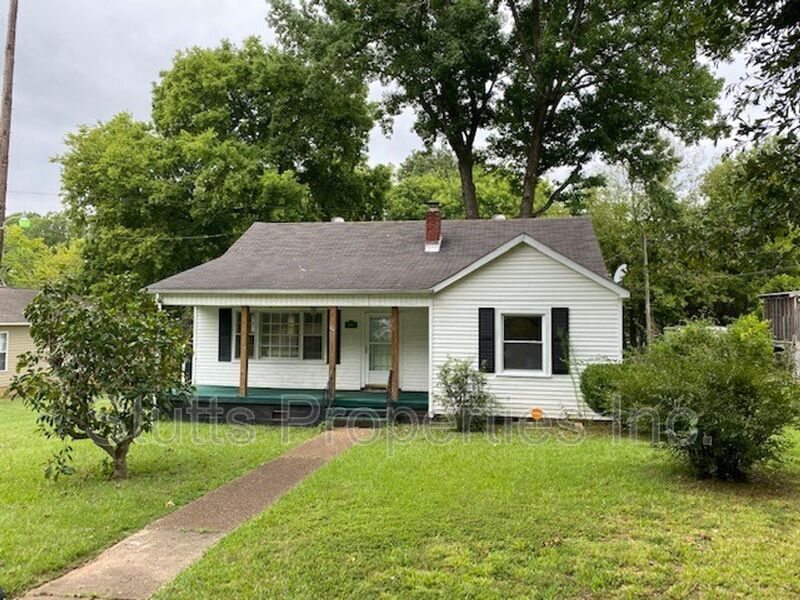 3407 E 15th Ave, Sheffield, AL 35660 House for Rent in Sheffield, AL