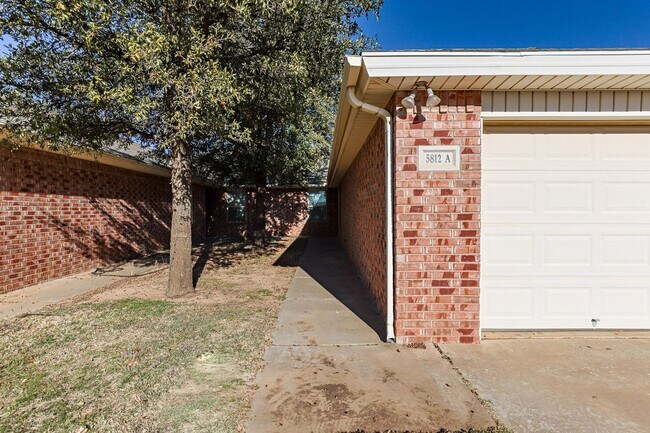 Foto del edificio - 5812 96th St