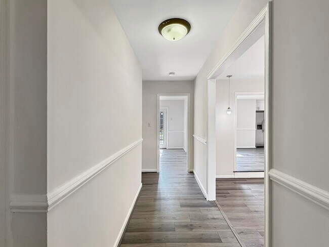 Foto del edificio - 106 Lexington Dr