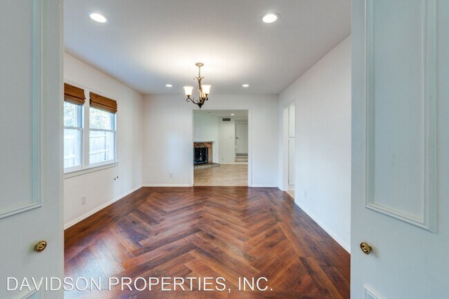 Foto del edificio - 4 br, 3 bath House - 251 Brightwood Pl