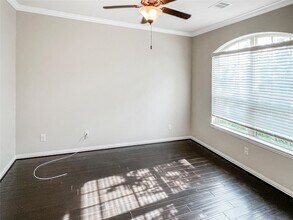 Building Photo - 25310 Evergreen Bend Dr