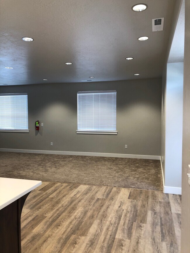 Building Photo - 1641 W 1200 N