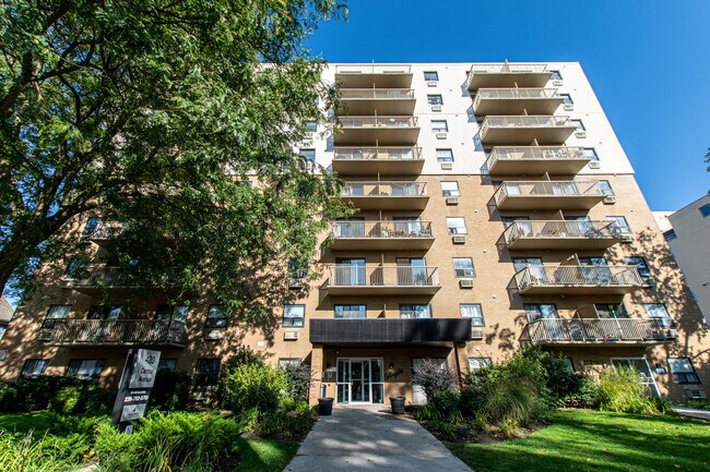 Photo du bâtiment - 420 Central Avenue