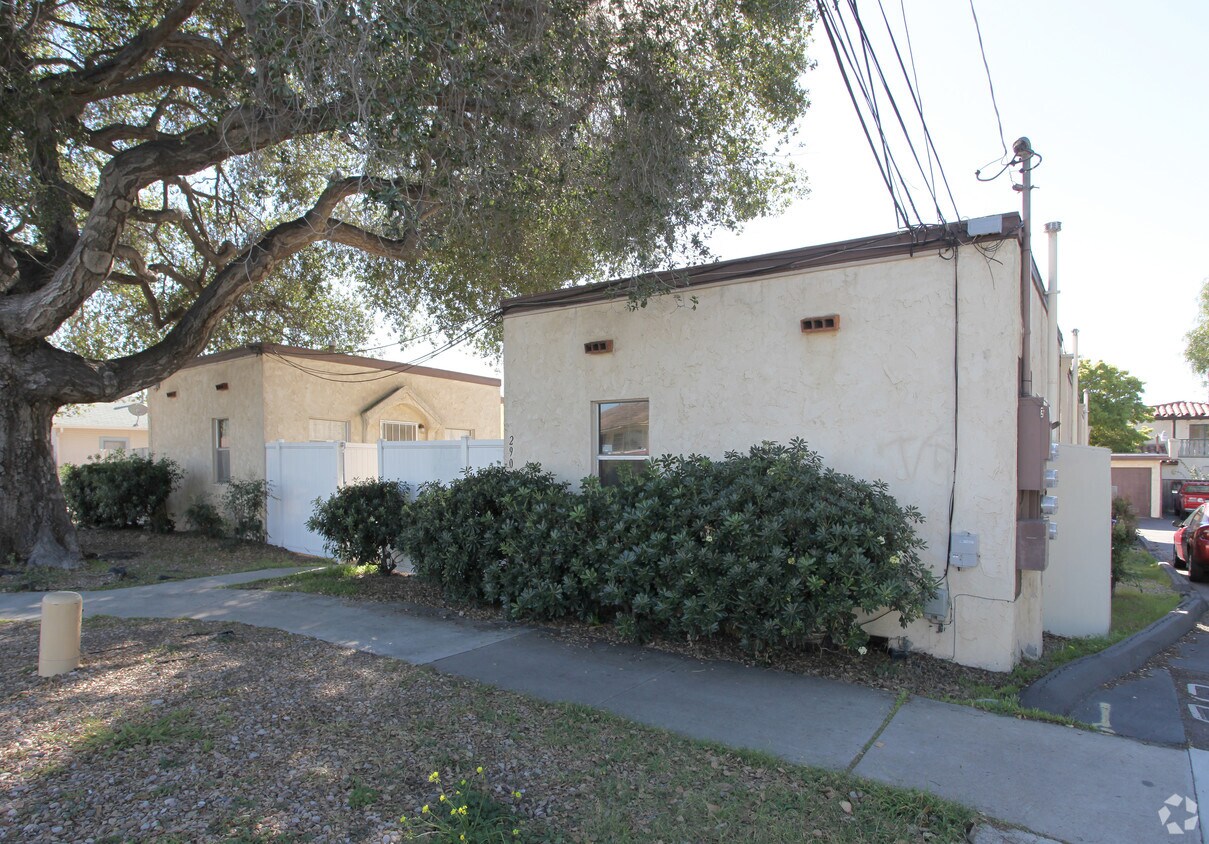 Primary Photo - 290 2nd Ave