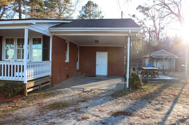 Foto del edificio - 5720 Grimsley Store Rd