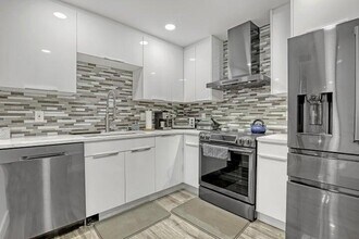 Building Photo - 3589 S Ocean Blvd