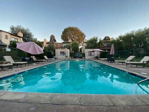 Primary Photo - 13601 Valerio St