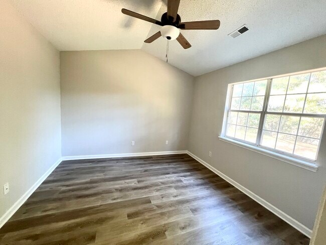 Building Photo - 3633 Huyton Ct