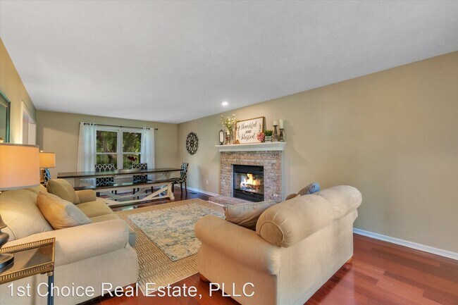 Building Photo - 5 br, 2.5 bath House - 174 Newman Rd