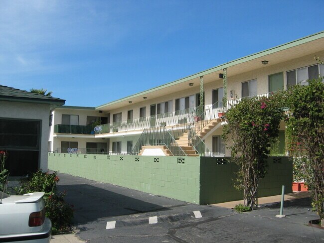 Building Photo - 1711 Scott Rd