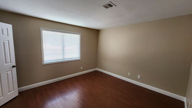 Foto del edificio - 625 N 12th St.