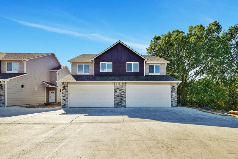 4441 E 45th St N, Wichita, KS 67220 Condo for Rent in Wichita, KS
