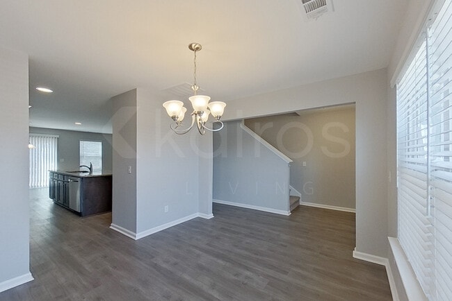 Foto del edificio - 112 Bluff Rd