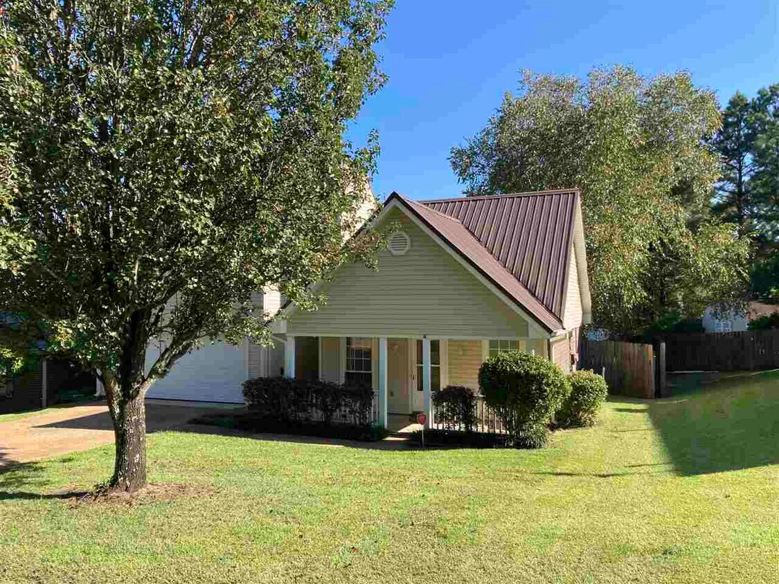 Primary Photo - 5041 Womack Dr