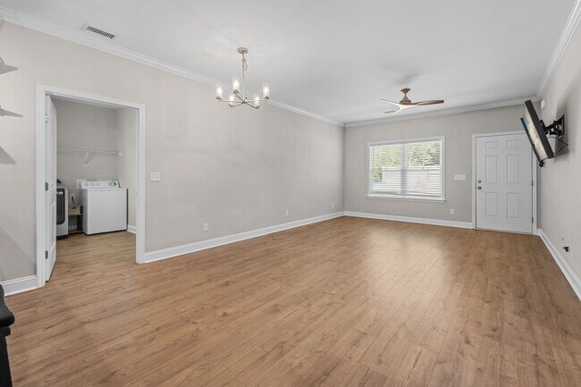 Foto del edificio - 1012 High Point Ave SW