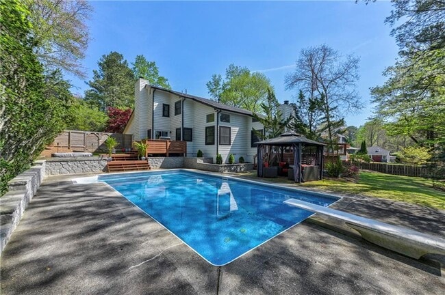 Foto del edificio - 3360 Turtle Lake Dr SE