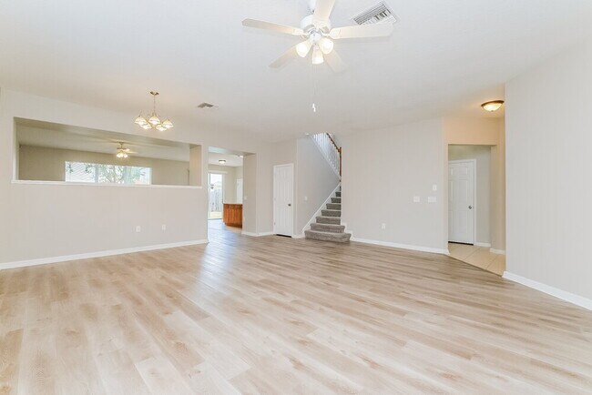 Foto del edificio - 9121 Lantern Oak Way