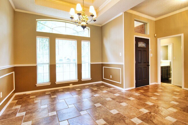 Building Photo - 5505 Eagle Rock Rd